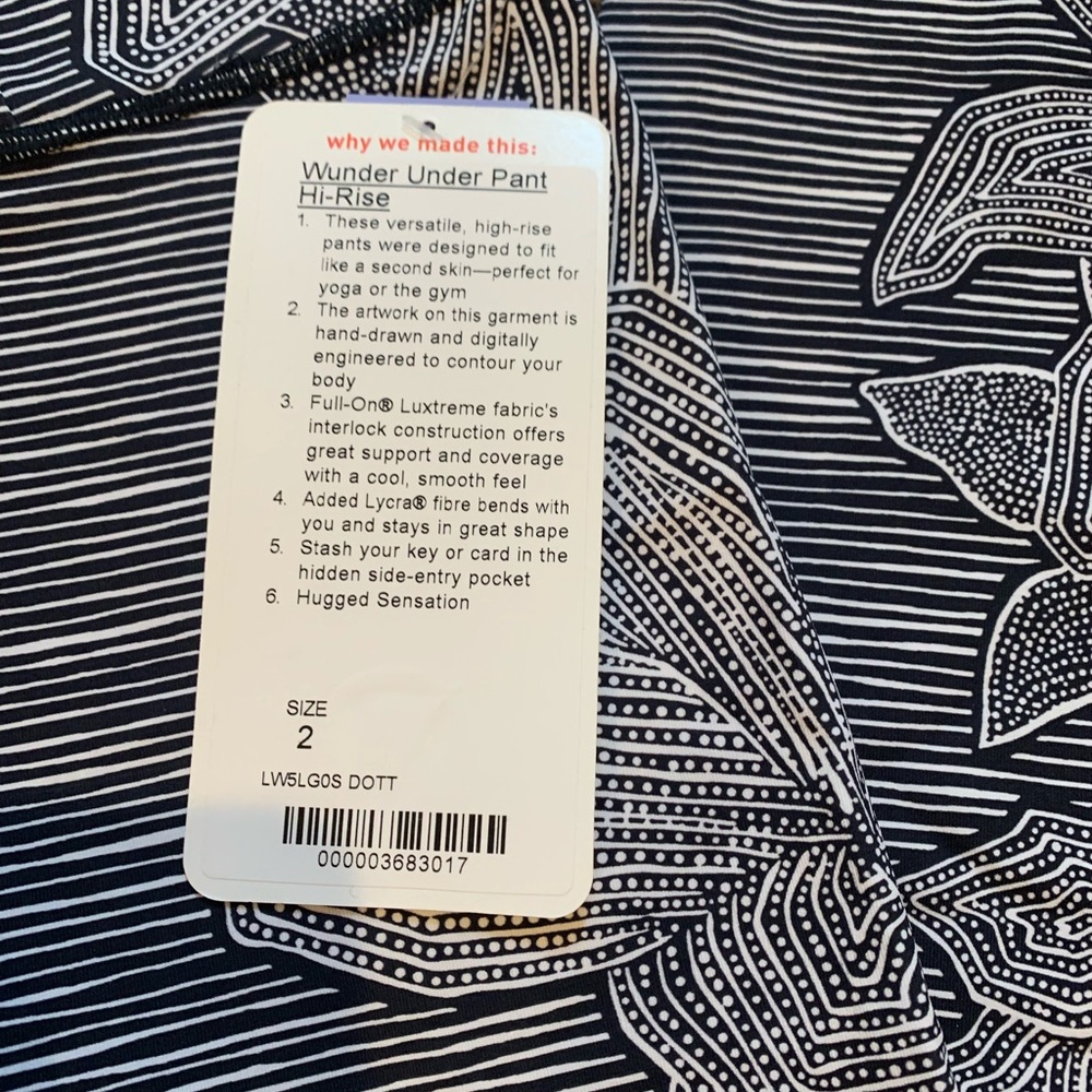 Lululemon dotty tribal tights size 2 - Picture 3 of 6